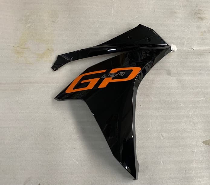 Sağ Rüzgarlık Turuncu GP 250 Touring (Arora) yedek parça