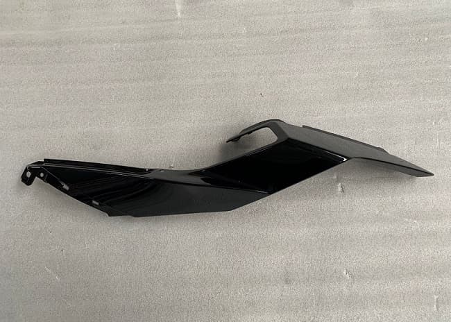Sağ Yan Kapak Siyah GP 250 Touring (Arora) yedek parça