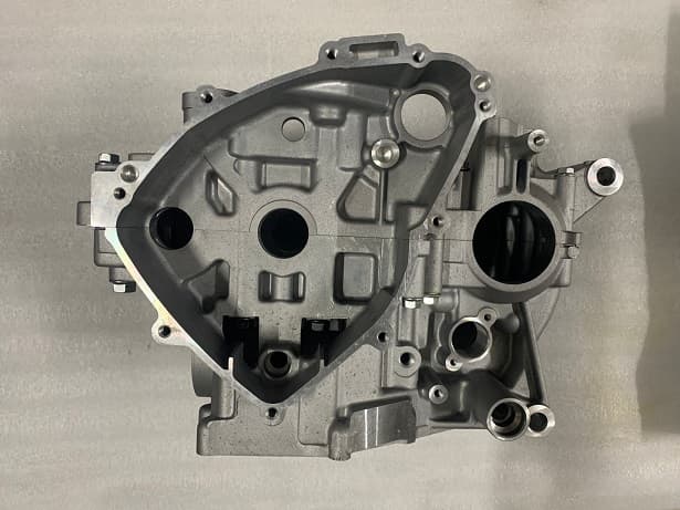 Sağ Kartel Kapağı GP 250 Touring (Arora) yedek parça