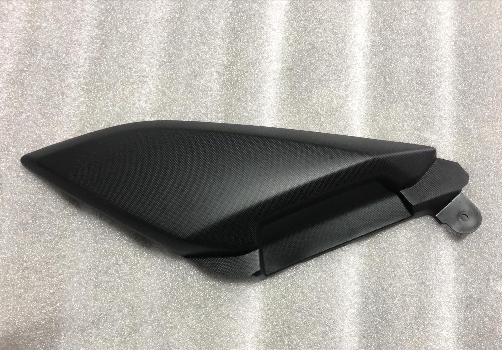 Sağ Koruma Levhası Dekoratif Pls. MAX JET Scooter (Arora) yedek parça