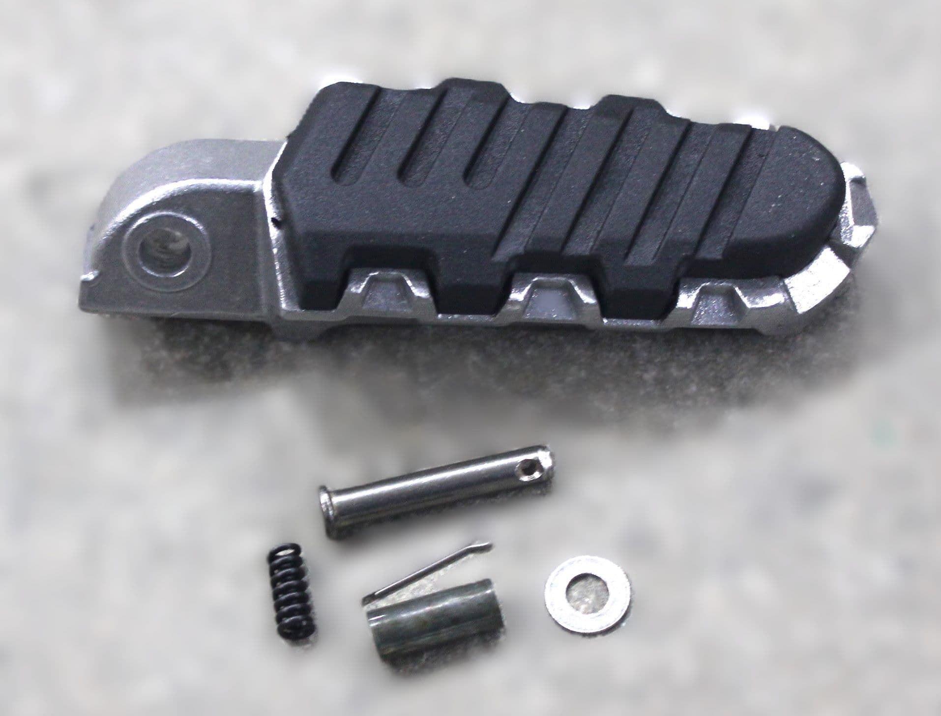 Sağ Arka Basamak Shark 125 Touring (Arora) yedek parça