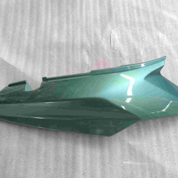 SCOOTER CRV 125 - SAĞ KORUMA LEVHASI BEYAZ CRV 125