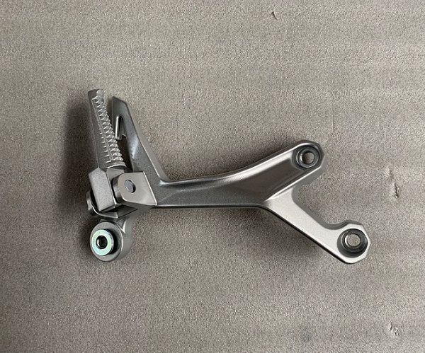 TOURING GP 250 - SAĞ ARKA BASAMAK KOMPLE GP 250