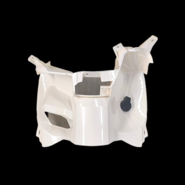 SCOOTER BOSS 125 - İÇ PANEL ÜST BEYAZ BOSS 50