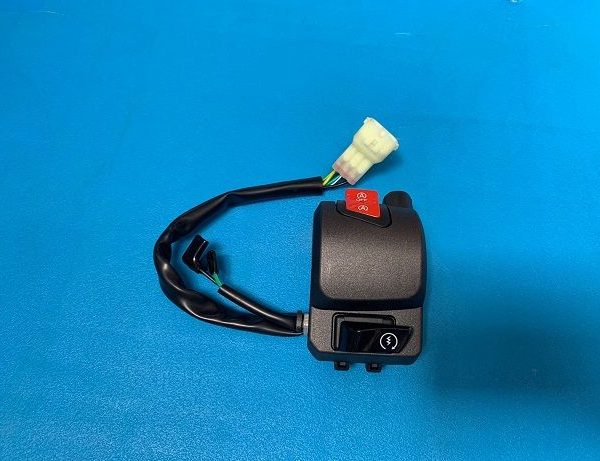 SCOOTER GEMMA - SAĞ KUMANDA PANELİ GEMMA