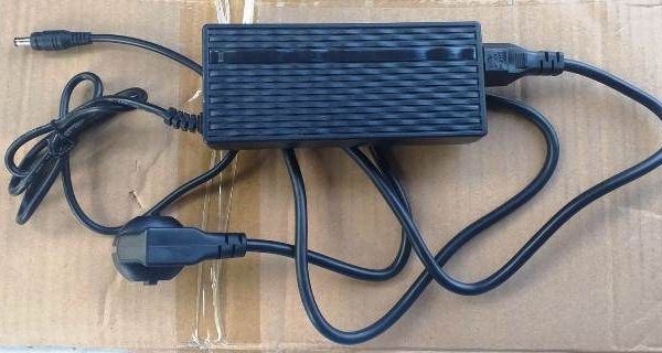 E-BIKE PRAG - ŞARJ CİHAZI (36V / 10AH) MADRİD