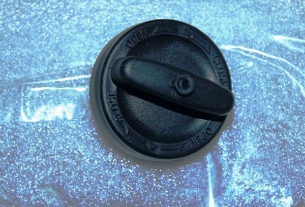 SCOOTER SAFARI PRO - DEPO KAPAĞI (PLASTİK) FREEDOM 50