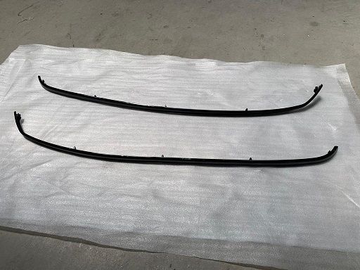 SCOOTER MOJITO PRO S - SAĞ KORUMA LEVHASI DEK.PLS. SİYAH ÜST MOJITO PRO S